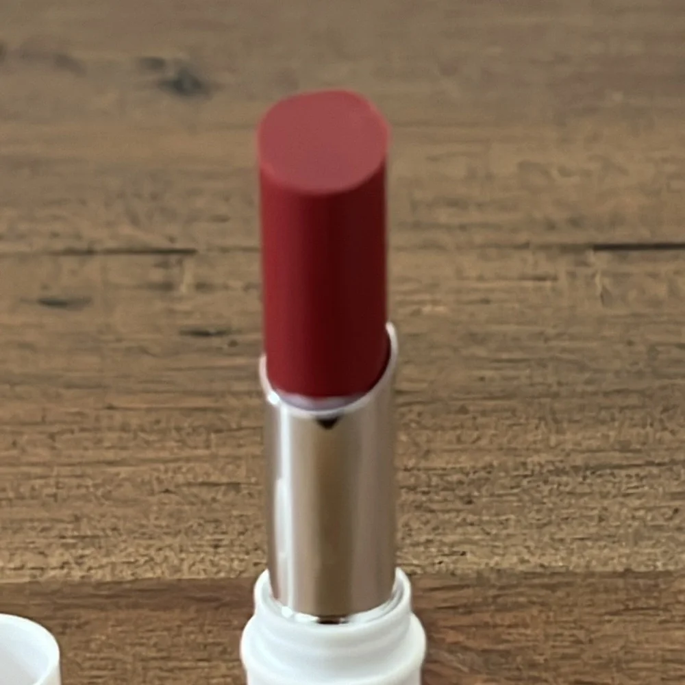 Stroke of Beauty lip shine lipstick mixed media shade Louise
